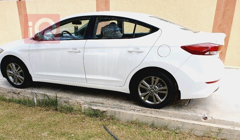 هیوندای ئەلەنترا